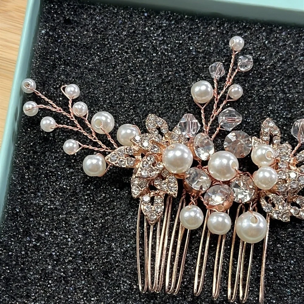 Brand New Crystal Rhinestone Pearl Floral Hair Comb Headpiece Wedding Accessory
